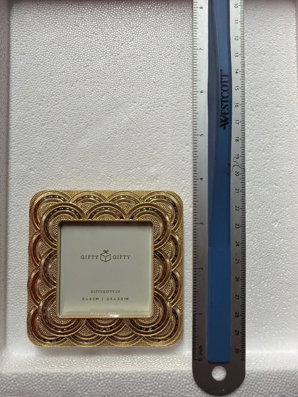 Set of 2 Decorative Gold-tone Photo Frames with Intricate Designs